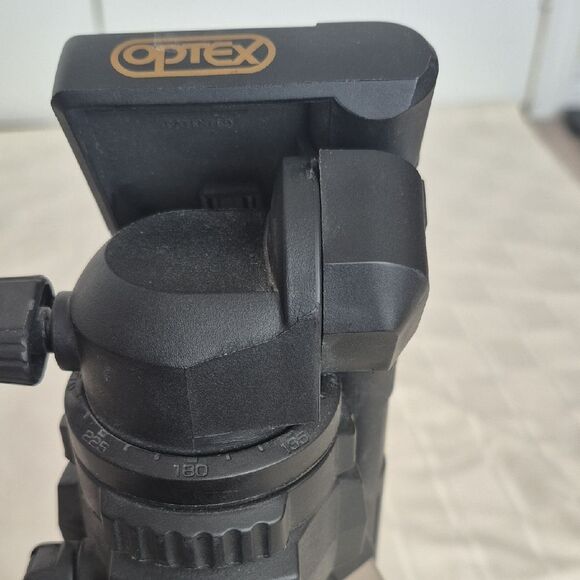 T-260 Tripod - Black and Gray - Picture 8 of 16